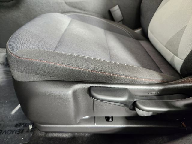 Used 2024 Chevrolet Trax RS w/ Driver Confidence Package FWD image 25