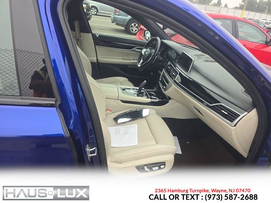 Used 2018 BMW 750i RWD image 3