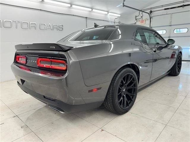 Used 2018 Dodge Challenger R/T Scat Pack w/ Dynamics Package RWD image 5