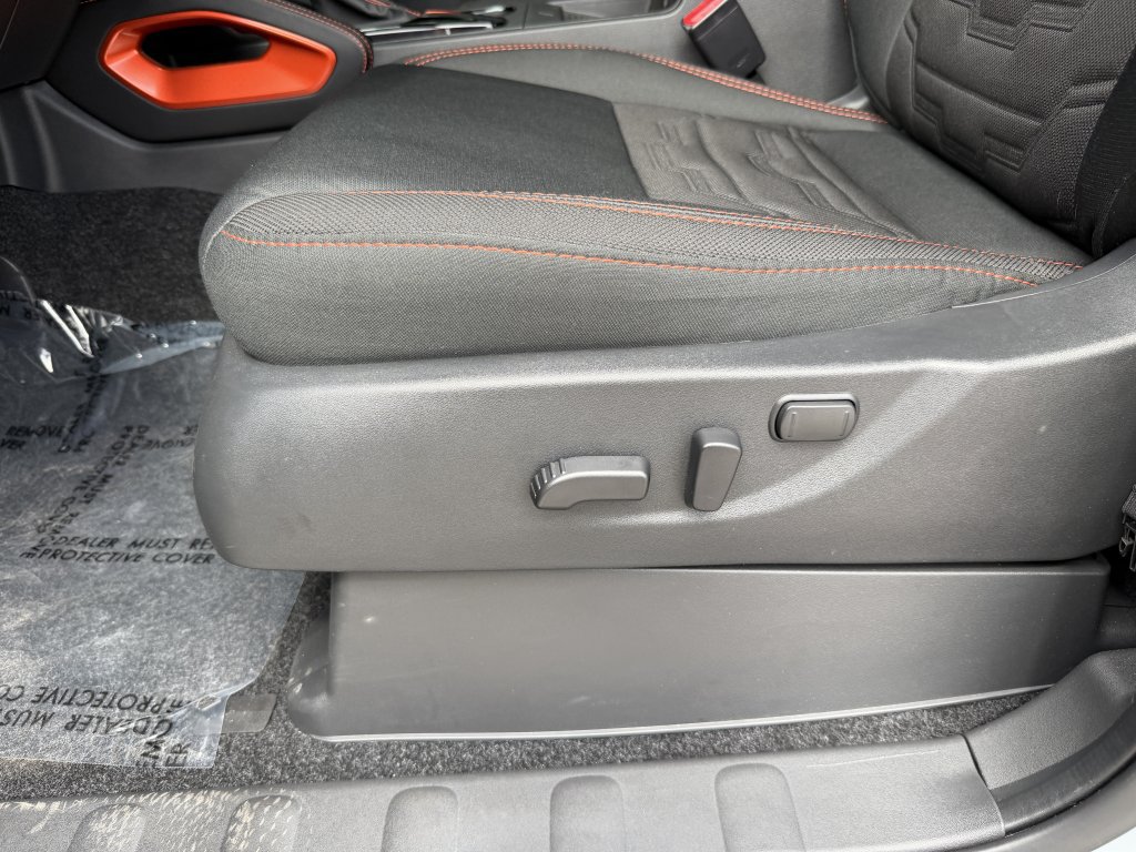 Used 2025 Nissan Frontier PRO-4X w/ Pro Convenience Package AWD/4WD image 30