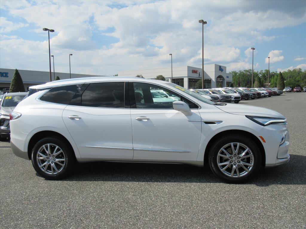 Used 2023 Buick Enclave Premium w/ Experience Buick Package image 2