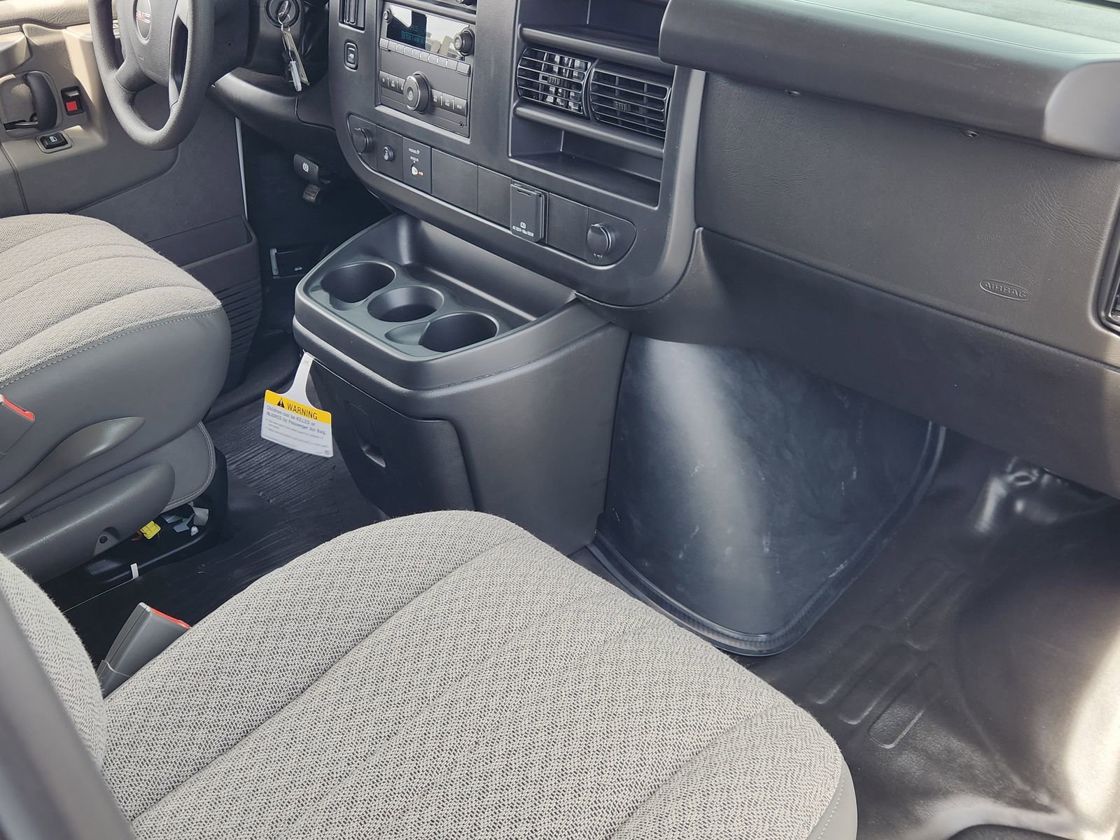 New 2026 GMC Savana 2500 w/ Driver Convenience Package RWD image 30