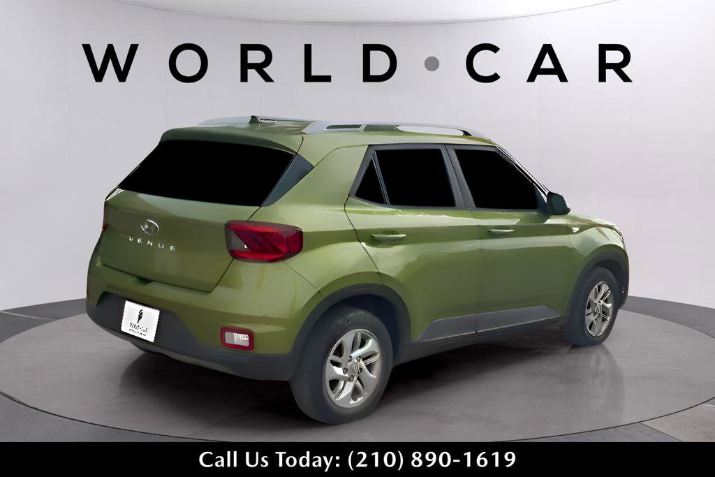 Used 2020 Hyundai Venue SEL image 15