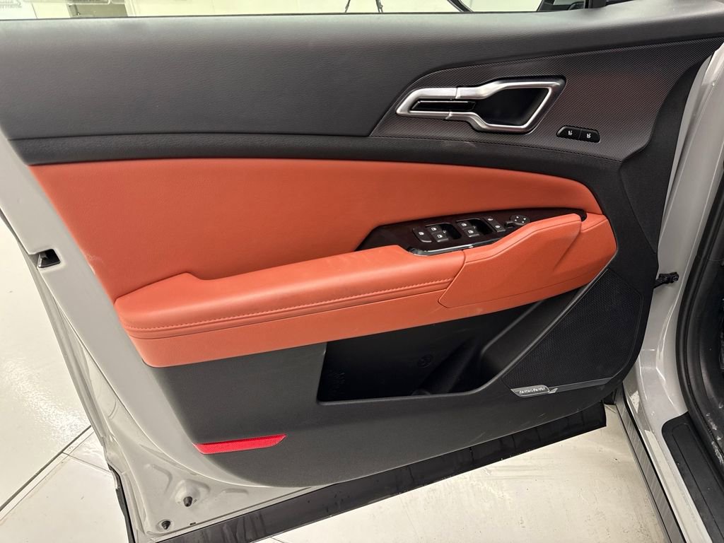 Used 2024 Kia Sportage SX image 11