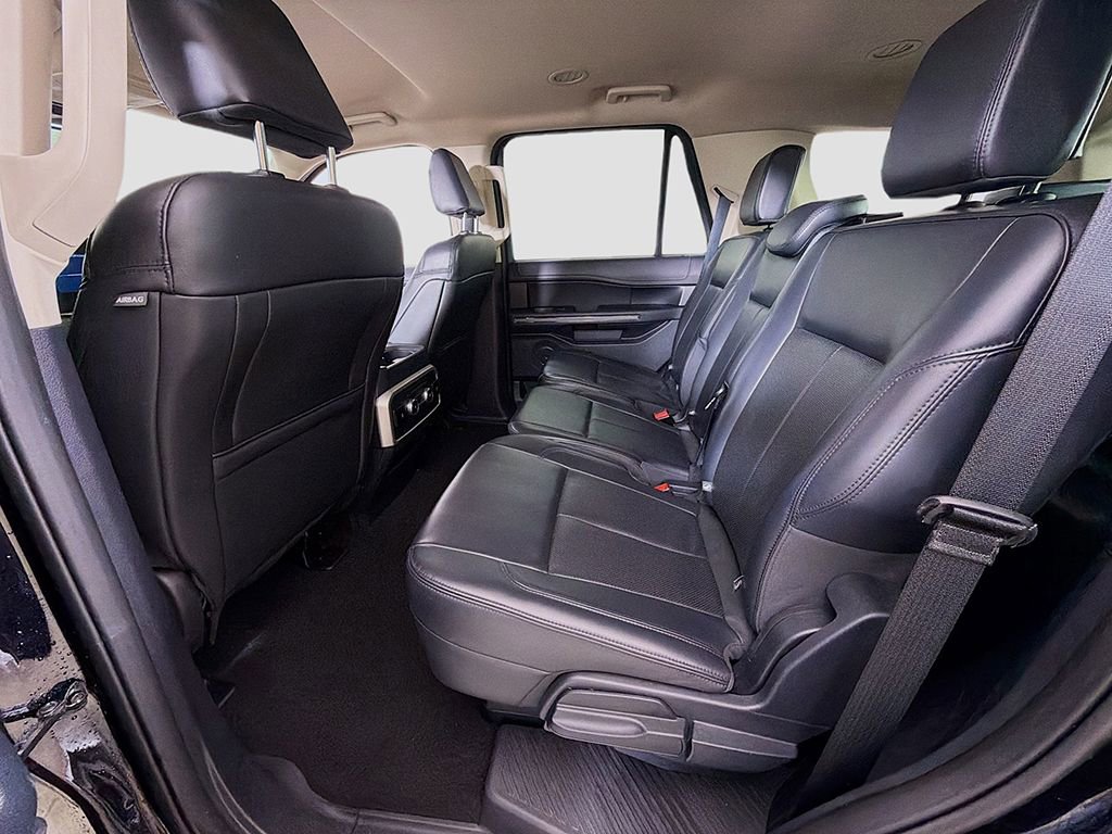 Used 2024 Ford Expedition XLT image 25