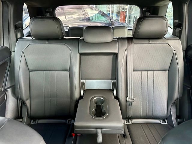 Used 2022 Volkswagen Tiguan SE R-Line image 19