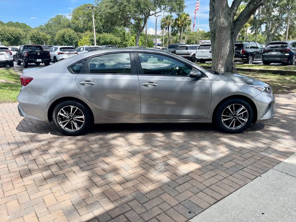 Used 2024 Kia Forte LXS image 6
