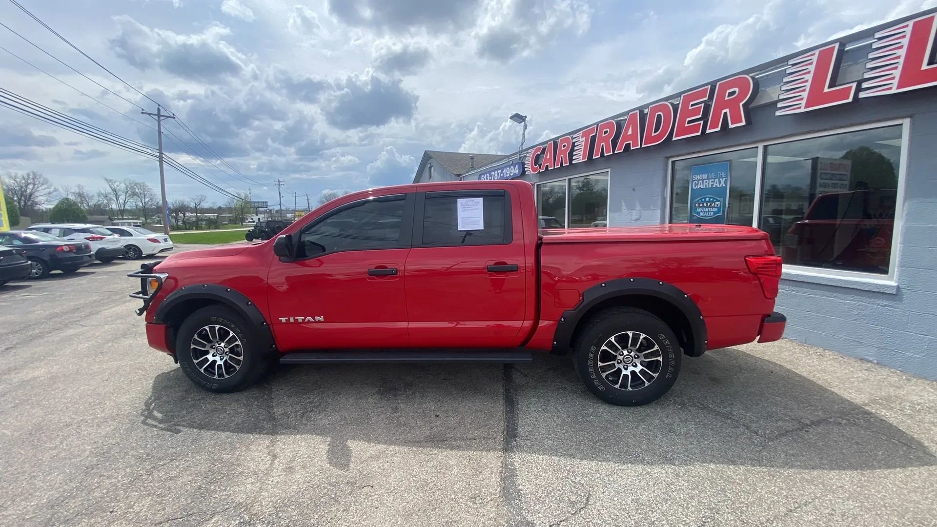 Used 2022 Nissan Titan SV AWD/4WD image 8