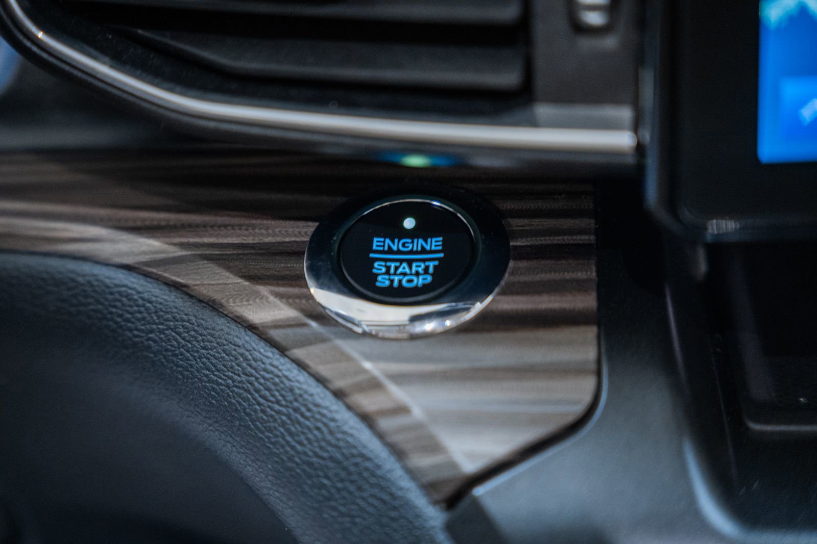 Certified 2020 Ford Explorer Limited image 32