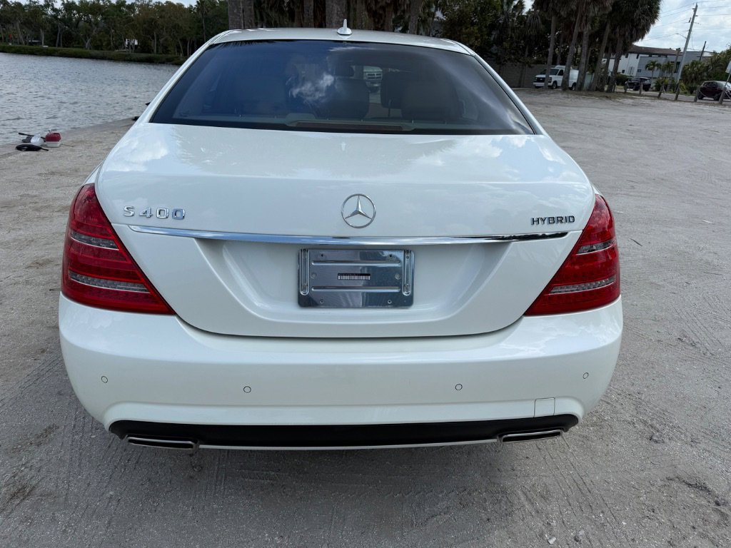 Used 2011 Mercedes-Benz S 400 w/ Sport Pkg image 11
