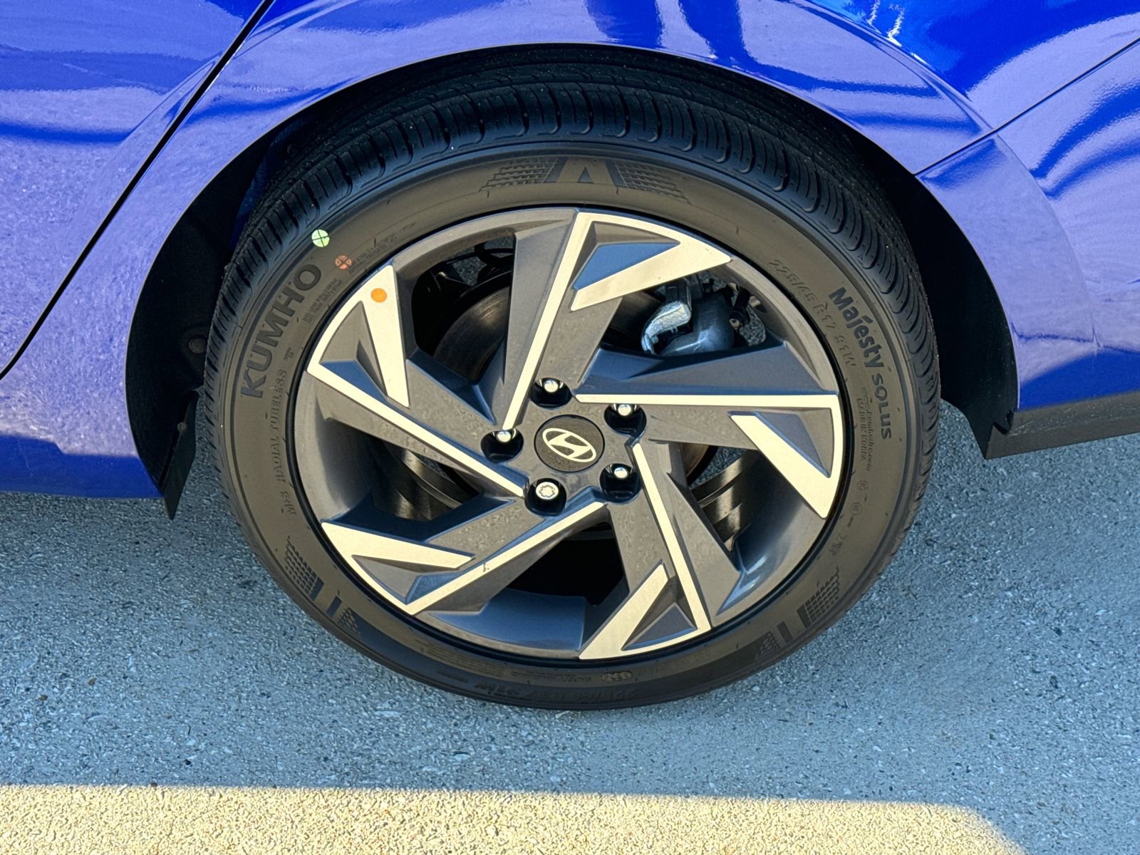 Certified 2025 Hyundai Elantra Sport image 19