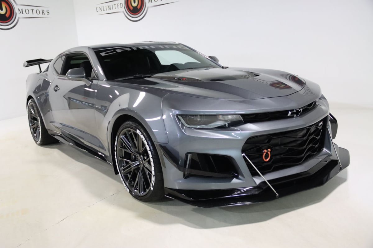 Used 2022 Chevrolet Camaro ZL1 RWD image 10