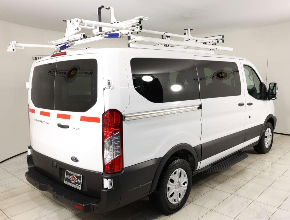 Used 2019 Ford Transit 150 XLT RWD image 3
