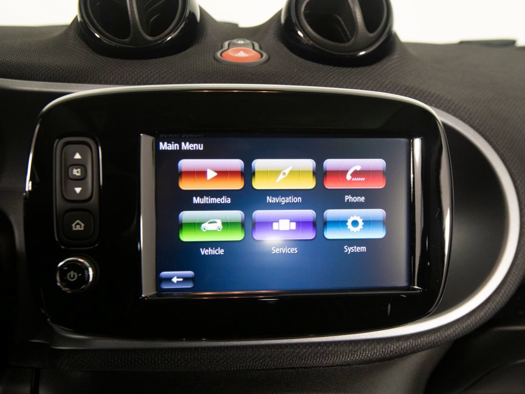 Used 2018 smart fortwo electric drive RWD image 17