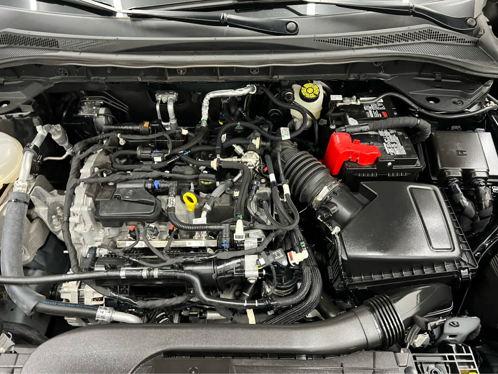 Used 2022 Ford Escape SE w/ Cold Weather Package image 13