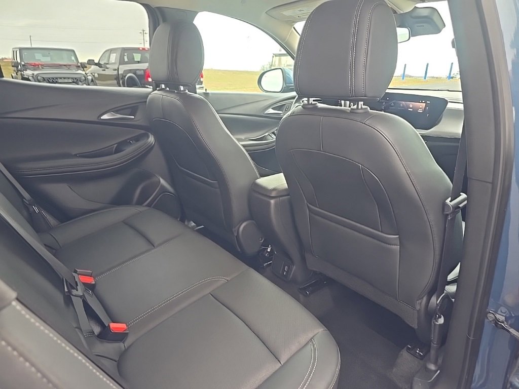 Used 2024 Buick Encore GX Sport Touring image 22