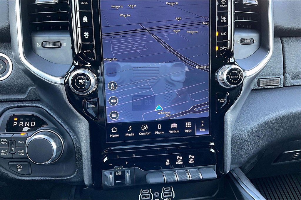 New 2026 RAM 1500 4x4 Crew Cab image 26