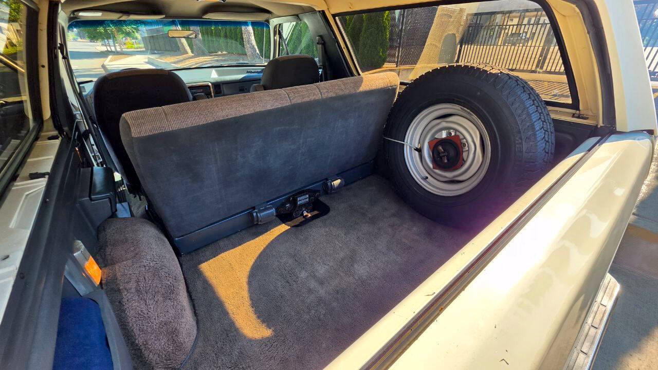 Used 1990 Ford Bronco AWD/4WD image 12