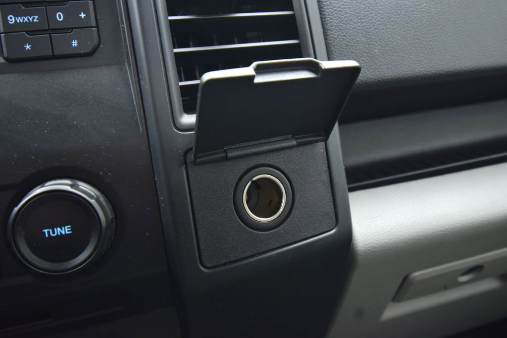 Used 2017 Ford F150 XL w/ Equipment Group 101A Mid AWD/4WD image 29