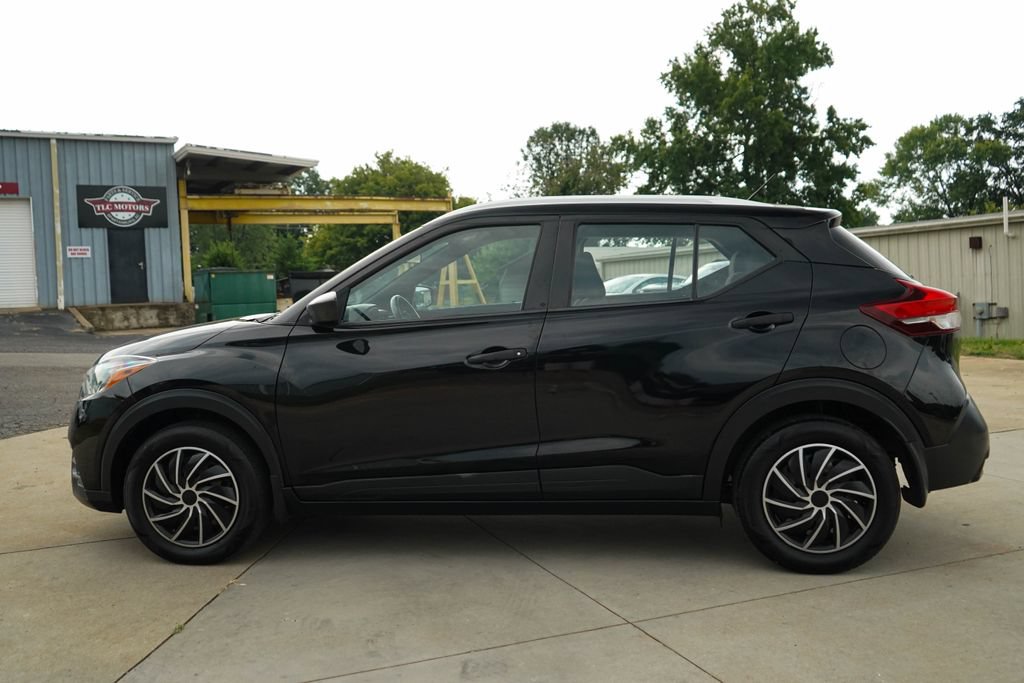 Used 2019 Nissan Kicks S FWD image 23