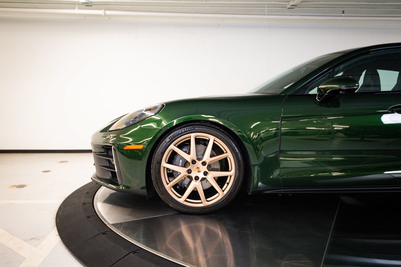 Certified 2025 Porsche Panamera image 11