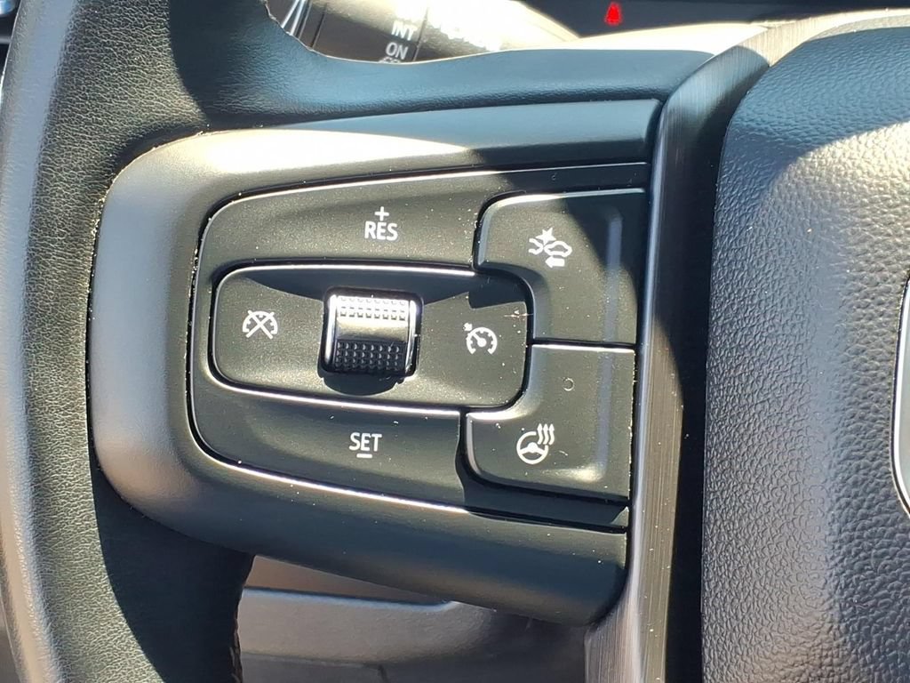 Used 2023 GMC Yukon AT4 AWD/4WD image 11