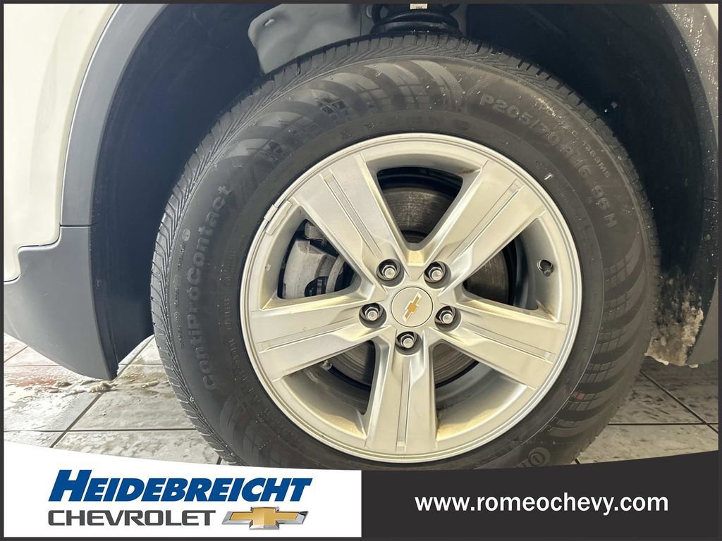 Used 2022 Chevrolet Trax LT w/ LT Convenience Package image 9