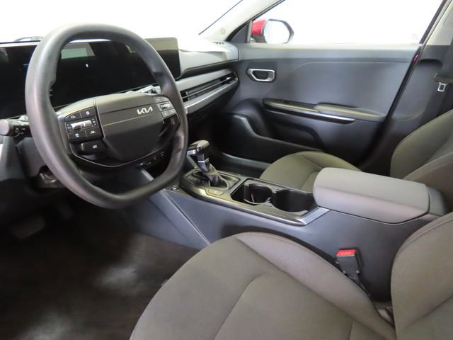 Used 2025 Kia K4 LXS FWD image 4