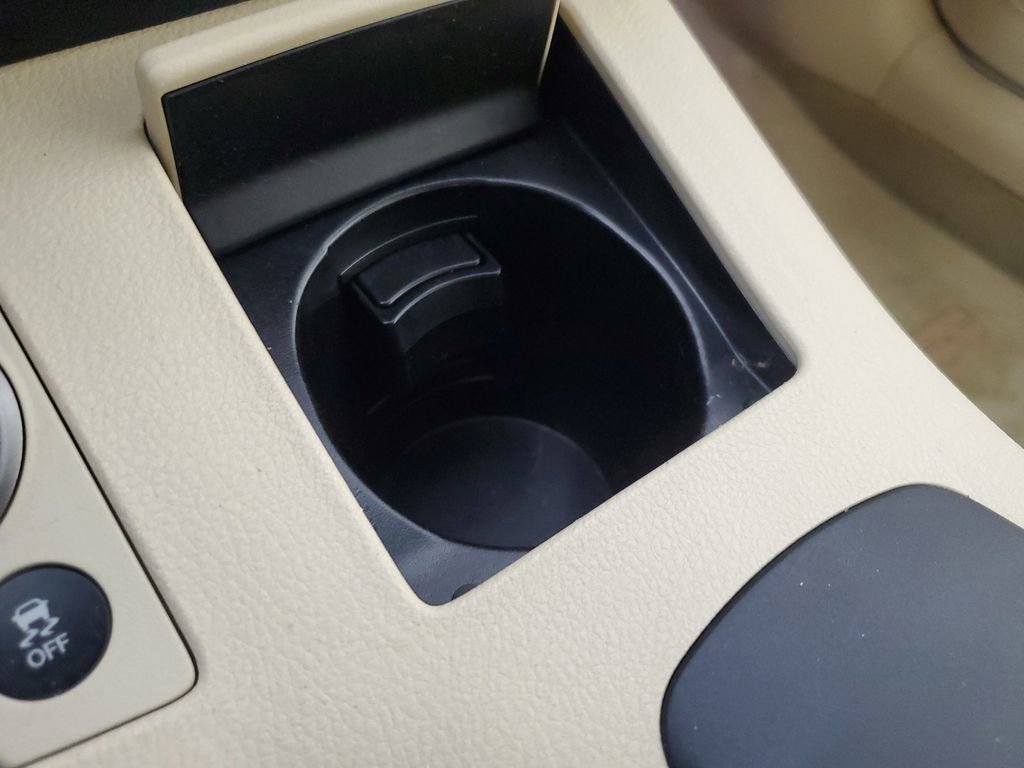 Used 2015 Lexus ES 350 w/ Premium Package FWD image 30