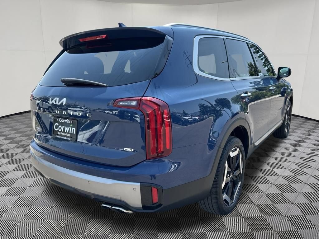 Used 2025 Kia Telluride S AWD/4WD image 7