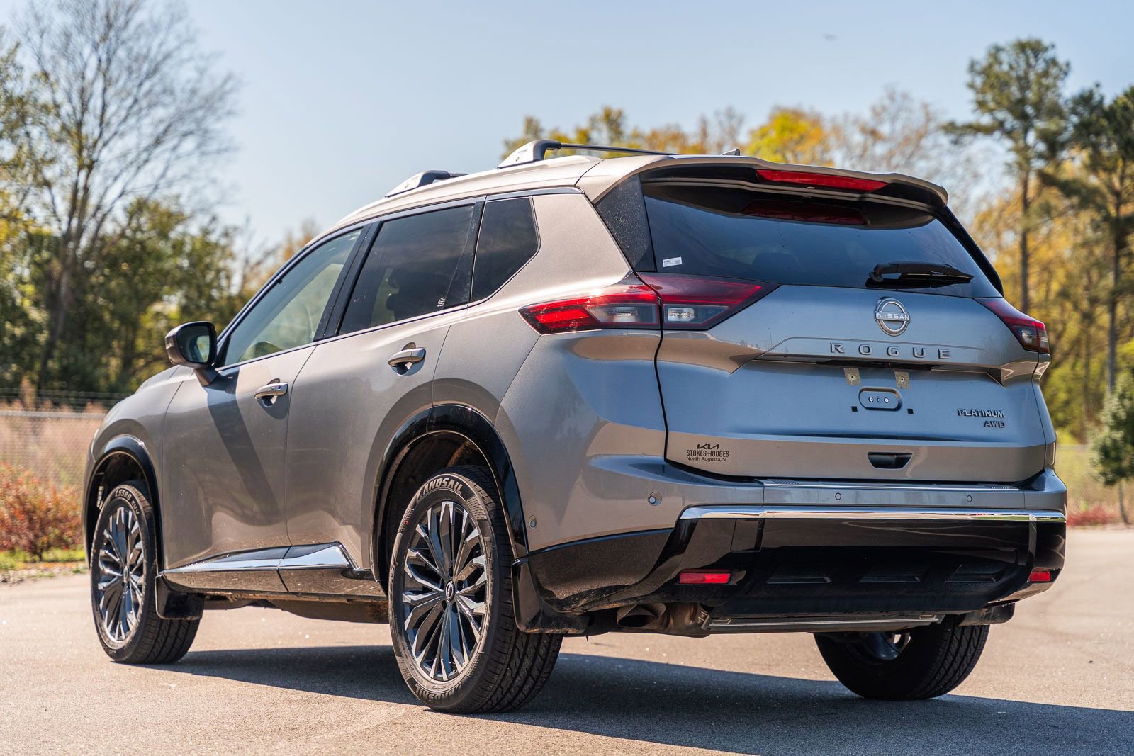 Used 2025 Nissan Rogue Platinum w/ Platinum Premium Package image 6