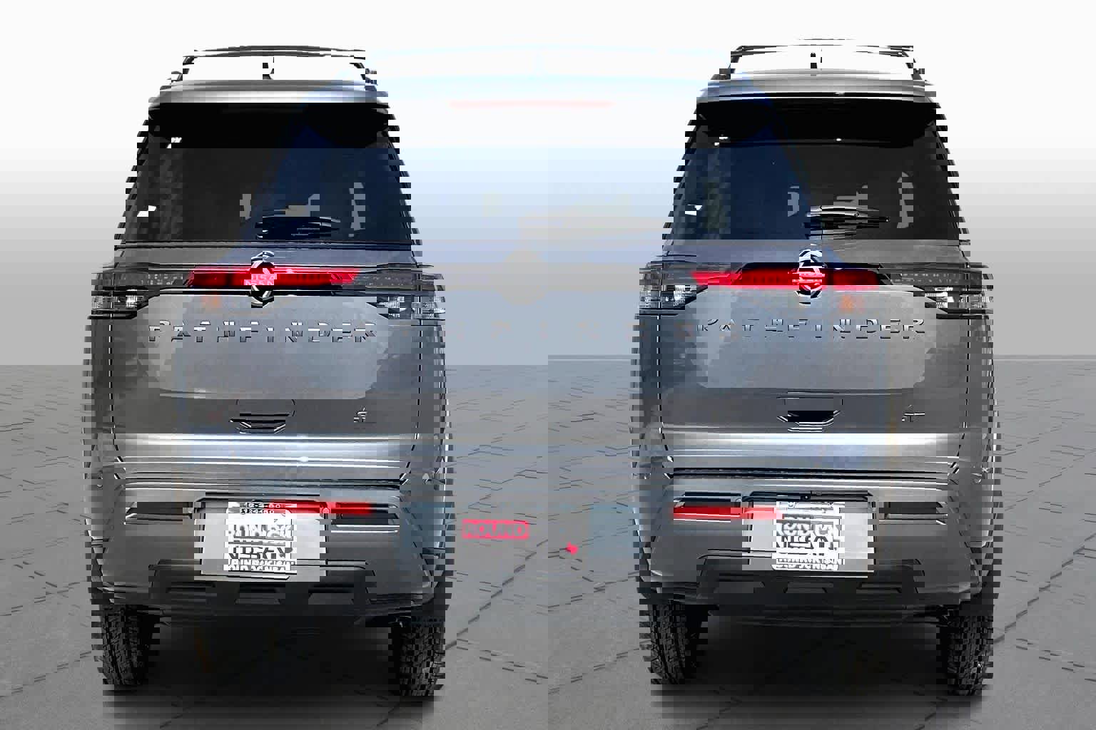 New 2026 Nissan Pathfinder SL image 4