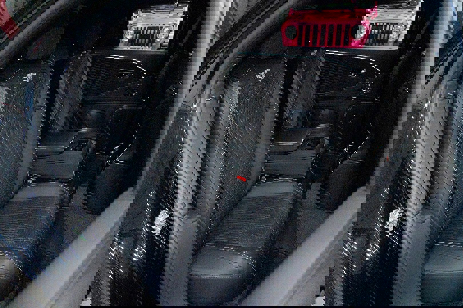 Used 2021 Bentley Flying Spur V8 image 46