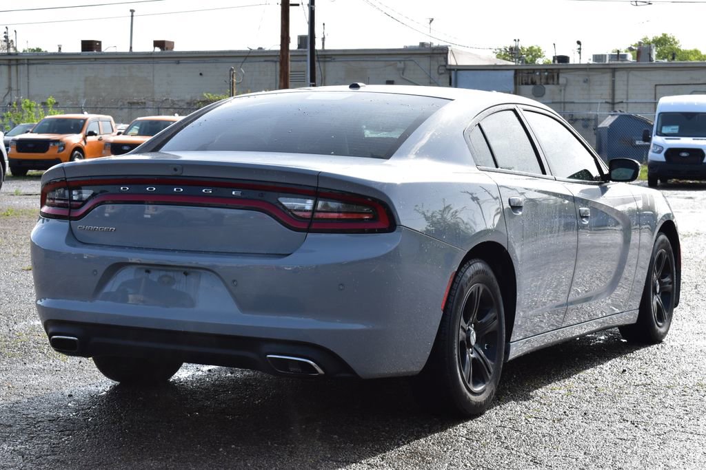 Used 2021 Dodge Charger SXT w/ Leather Interior Group RWD image 5