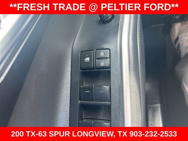 Used 2022 Toyota Highlander XLE image 27