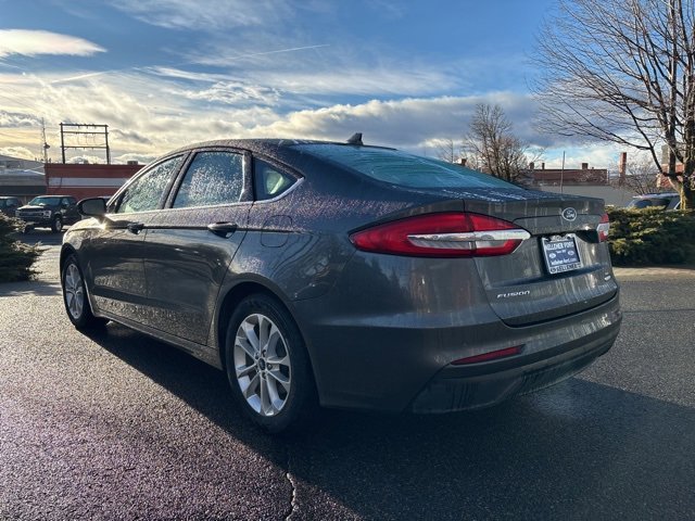 Used 2019 Ford Fusion SE image 4