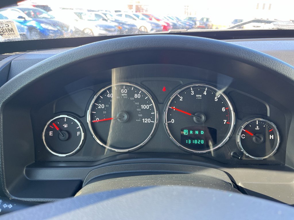 Used 2010 Jeep Liberty Sport image 10