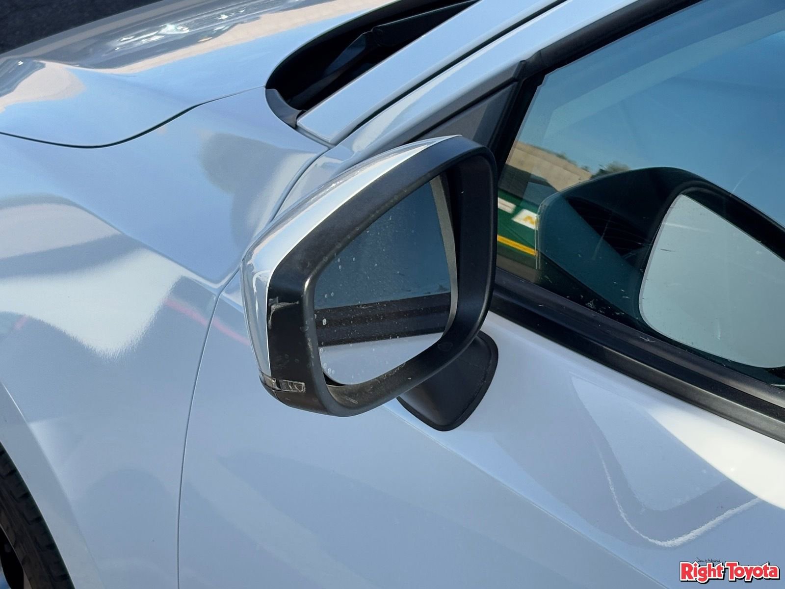 Certified 2020 Toyota Yaris LE FWD image 9