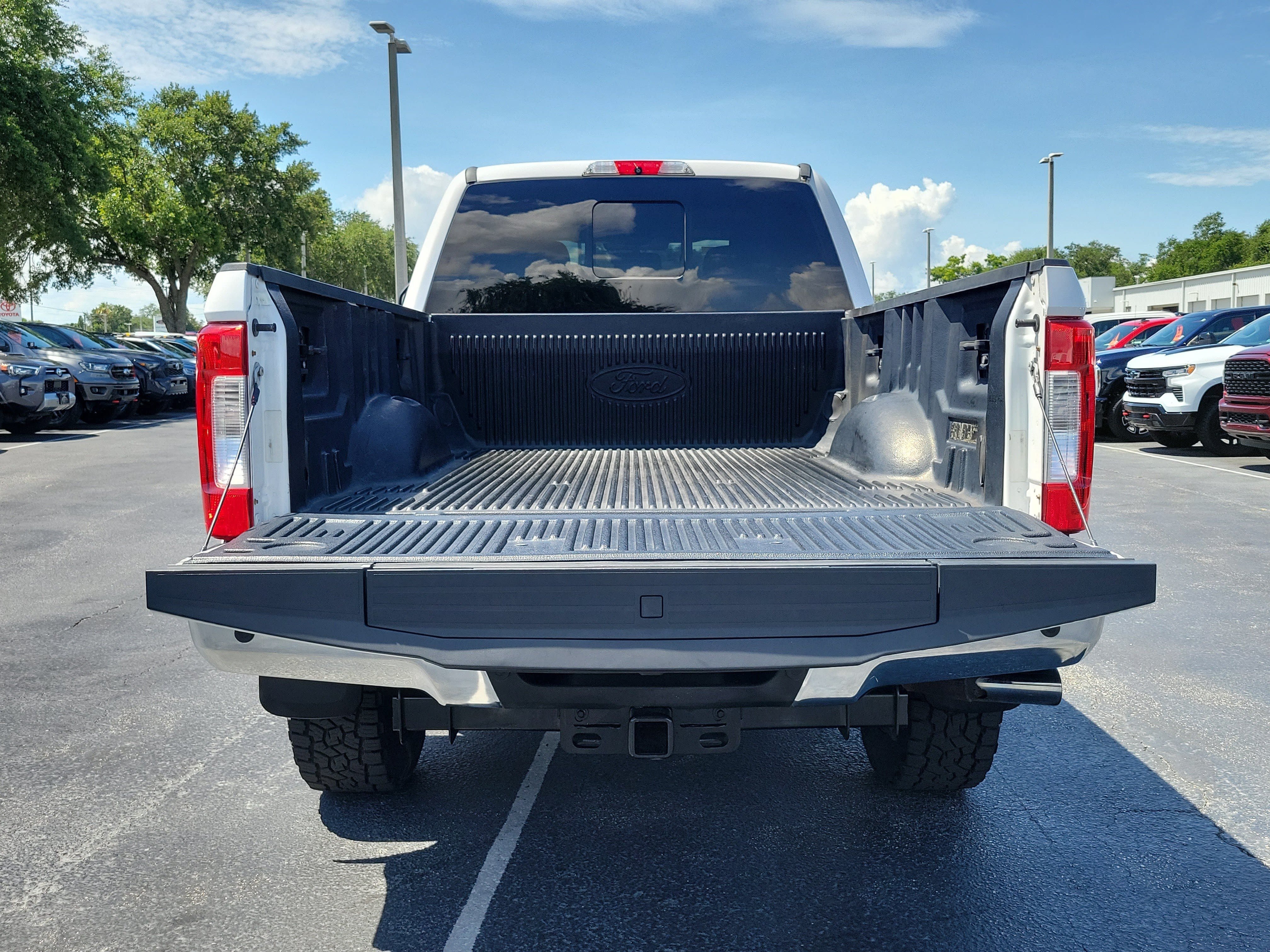 Used 2019 Ford F250 Lariat w/ Chrome Package AWD/4WD image 9