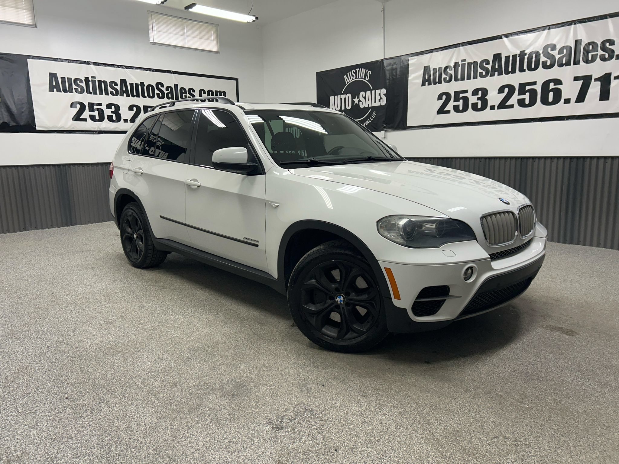 Used 2011 BMW X5 xDrive50i AWD/4WD image 1