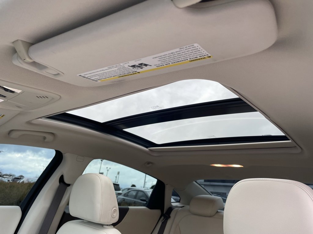 Used 2021 Chevrolet Malibu Premier image 24