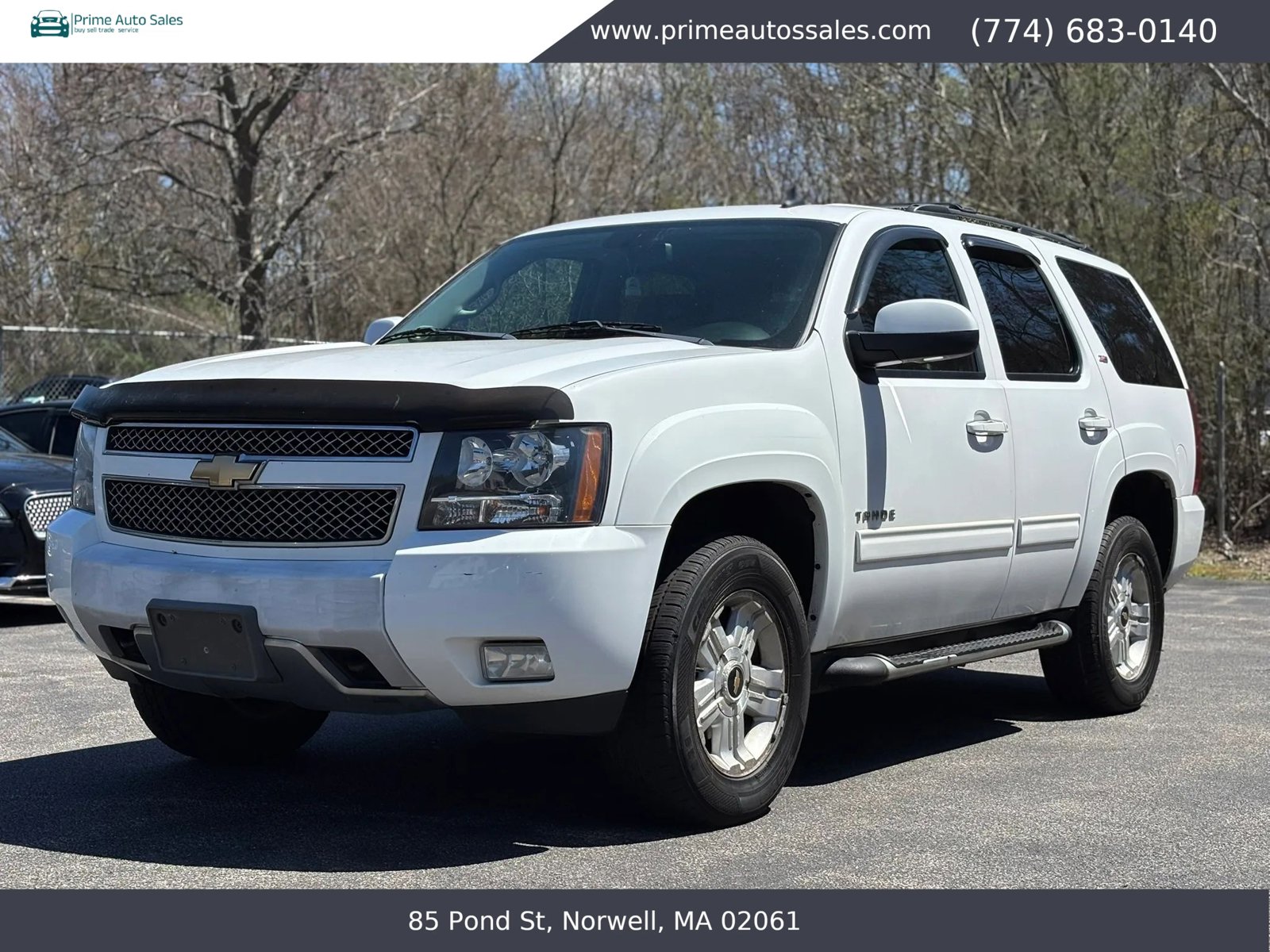 Used 2011 Chevrolet Tahoe LT w/ Luxury Package AWD/4WD image 3