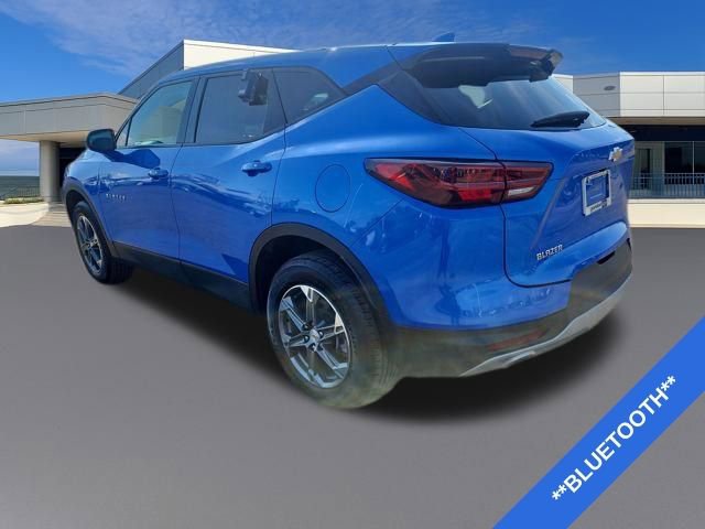 Used 2024 Chevrolet Blazer LT FWD video 3