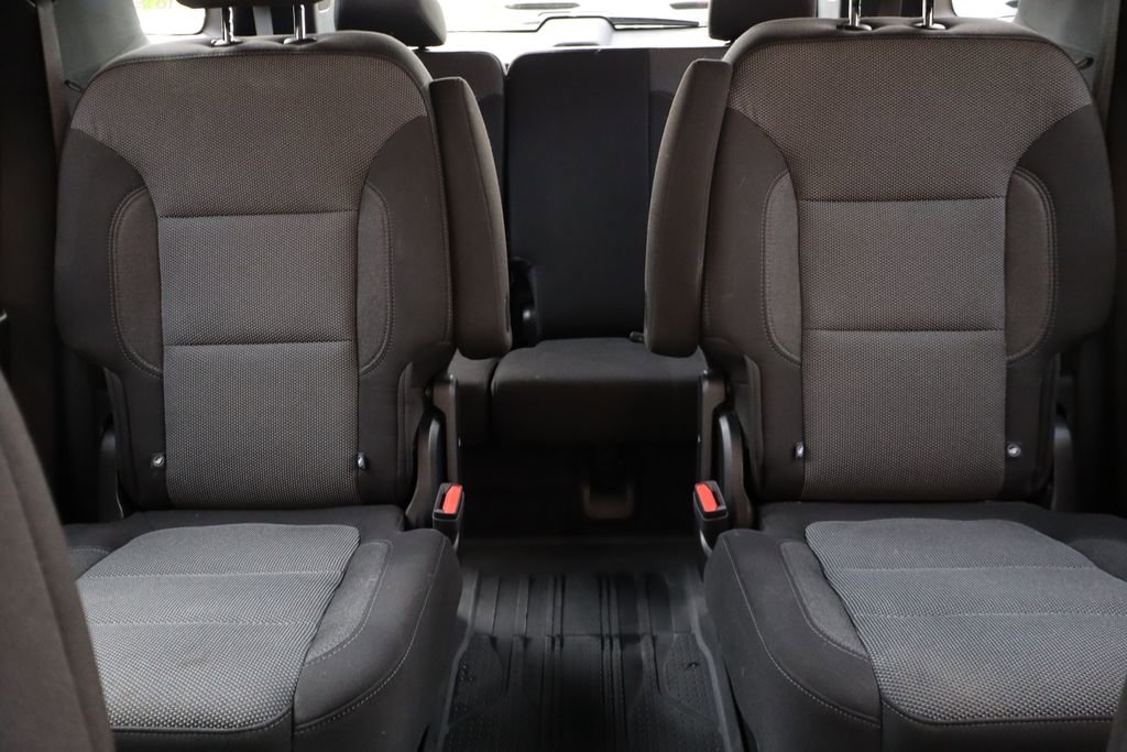 Used 2023 Chevrolet Traverse LT FWD image 39