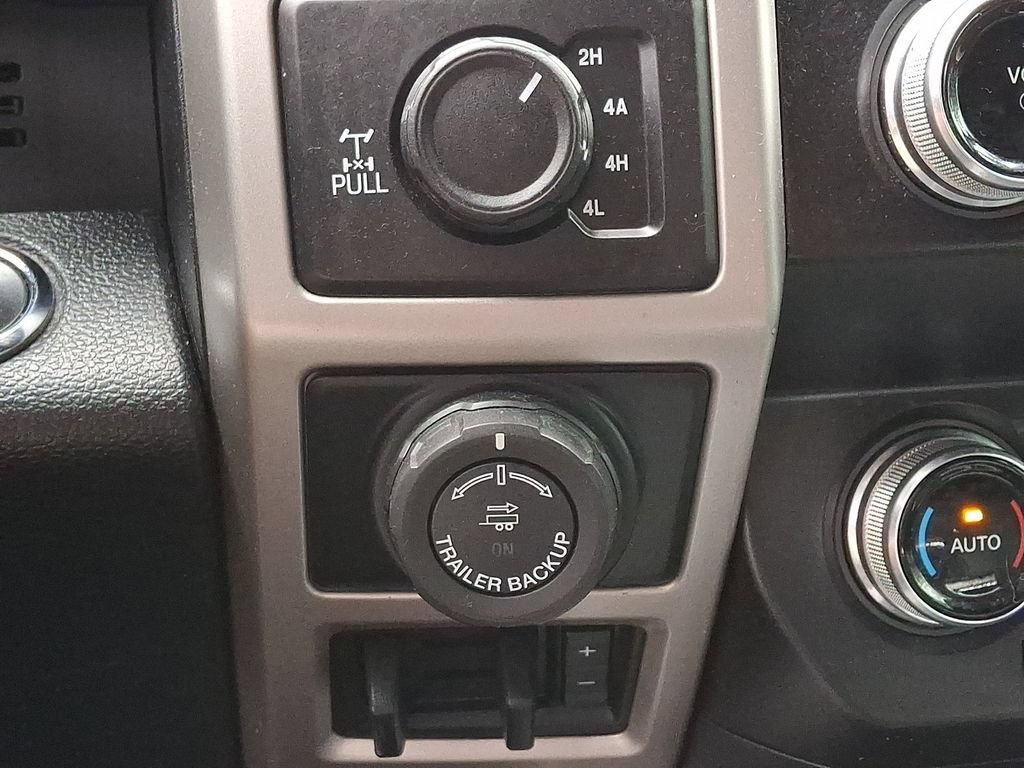 Used 2019 Ford F150 Lariat w/ Equipment Group 502A Luxury AWD/4WD image 25