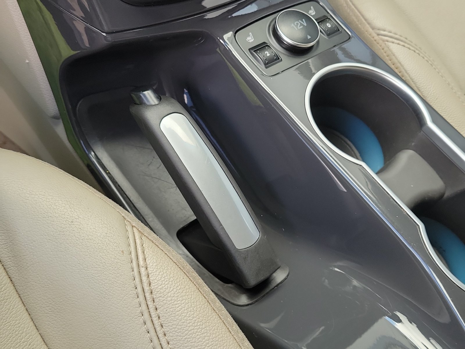 Used 2014 Ford Escape Titanium FWD image 29
