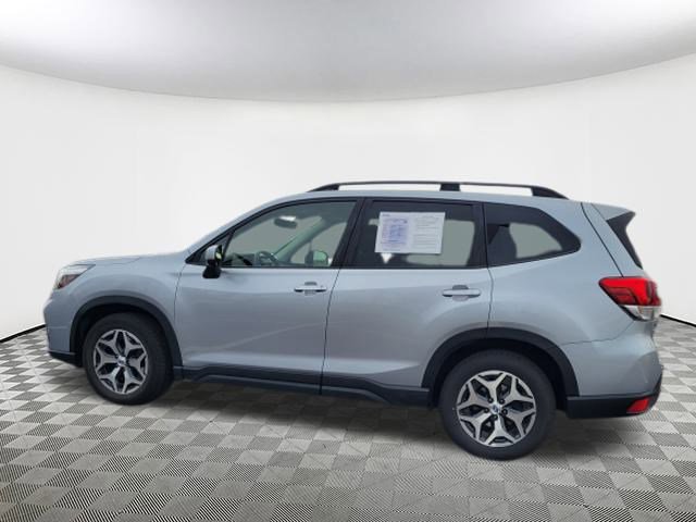 Used 2020 Subaru Forester Premium image 5
