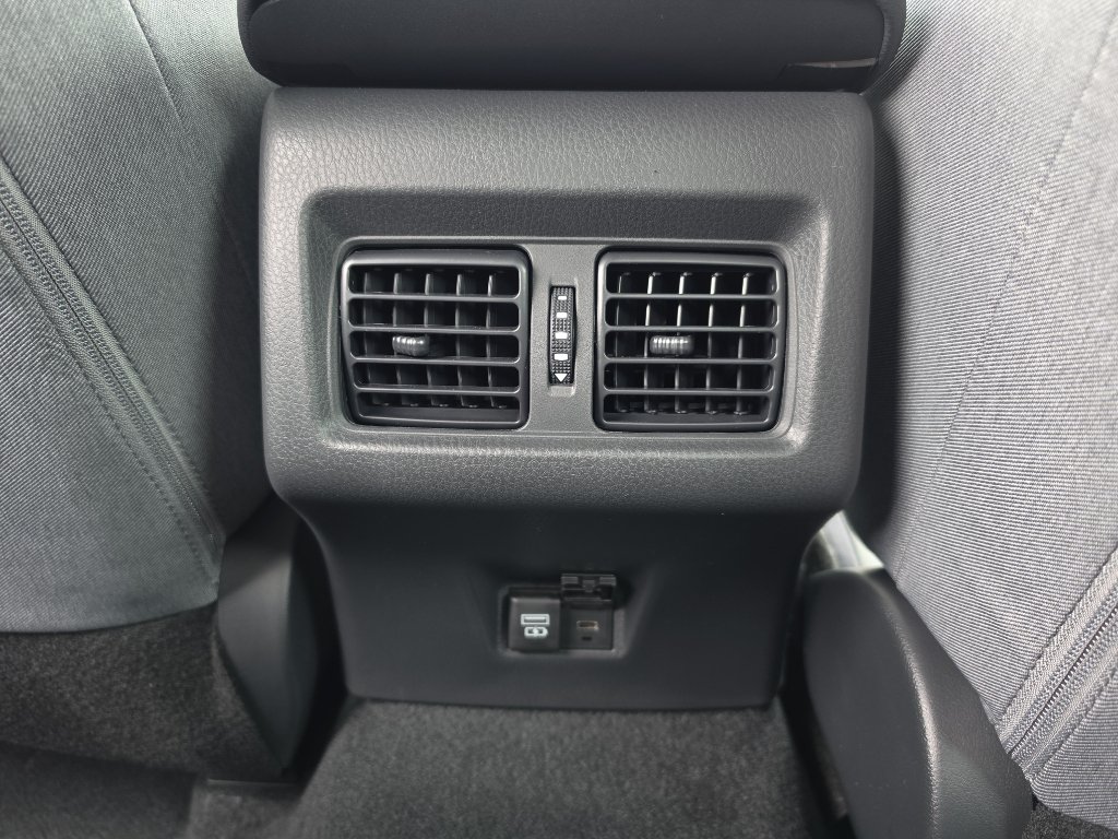 New 2026 Toyota Camry LE AWD/4WD image 18