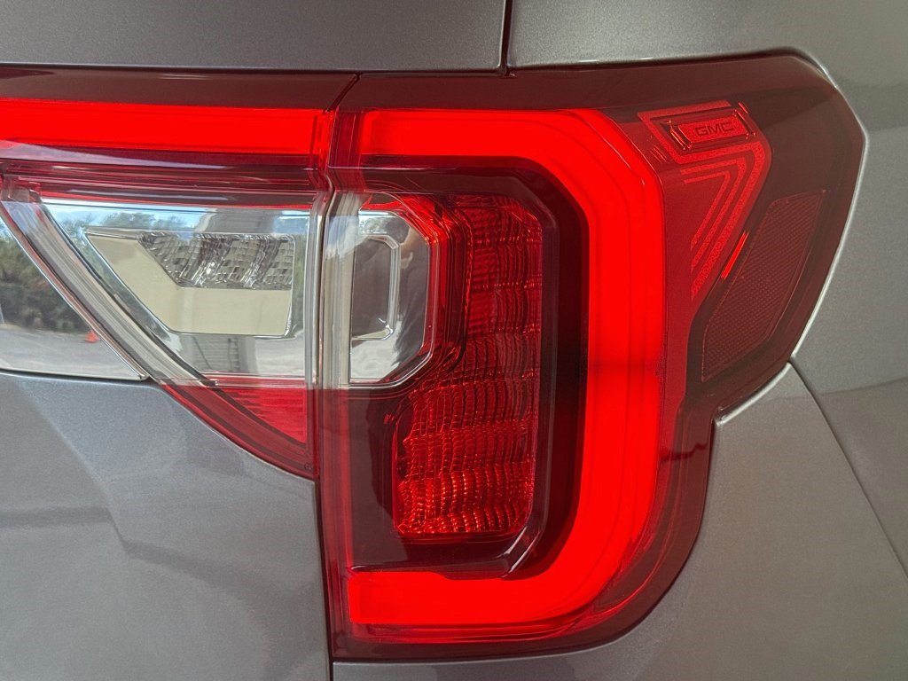 Used 2021 GMC Acadia SLE w/ Driver Convenience Package AWD/4WD image 33