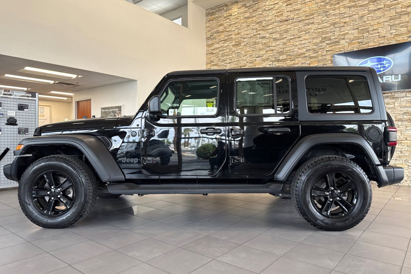 Used 2020 Jeep Wrangler Unlimited Sport image 2
